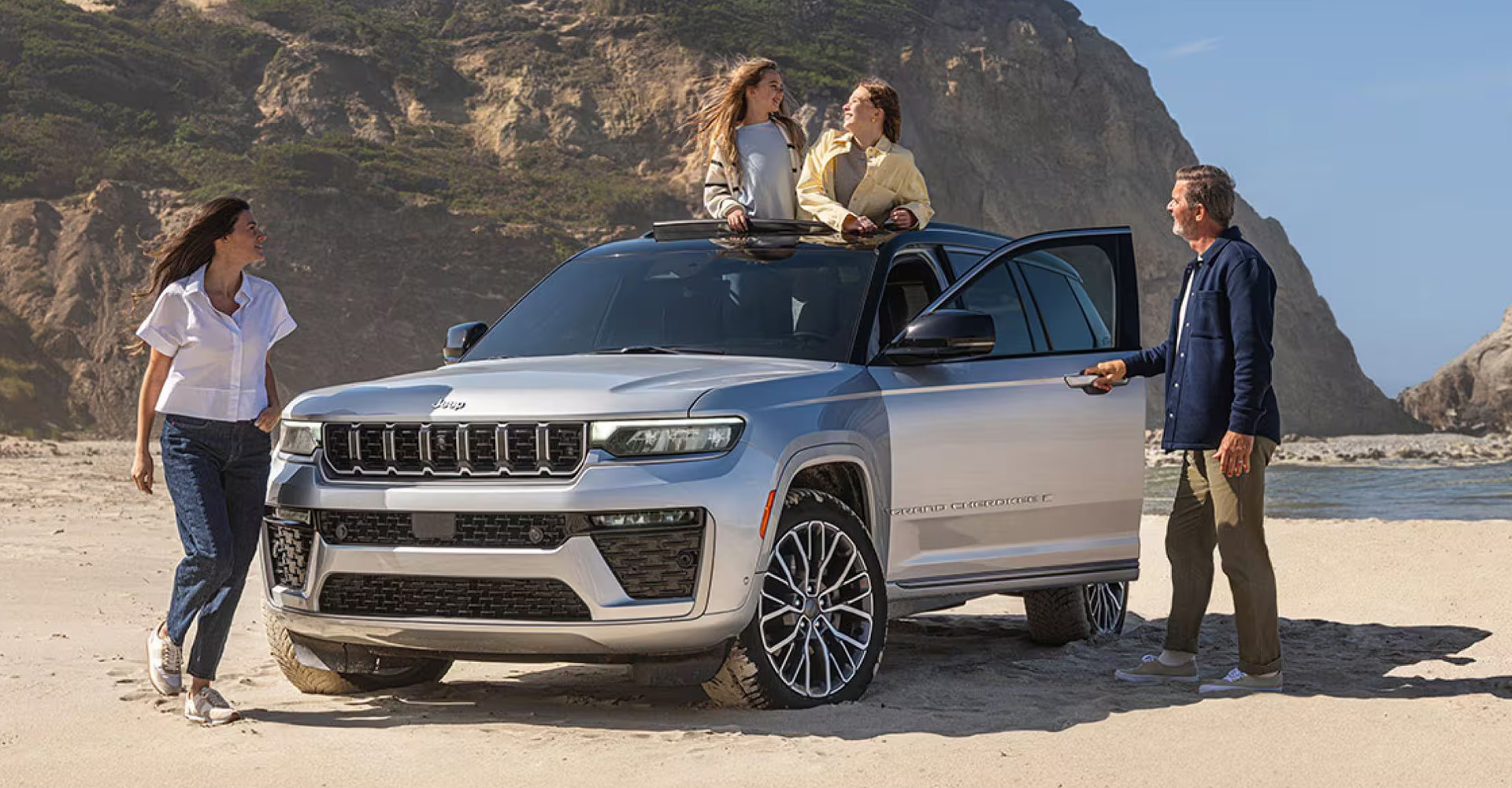 what is the jeep grand cherokee summit package