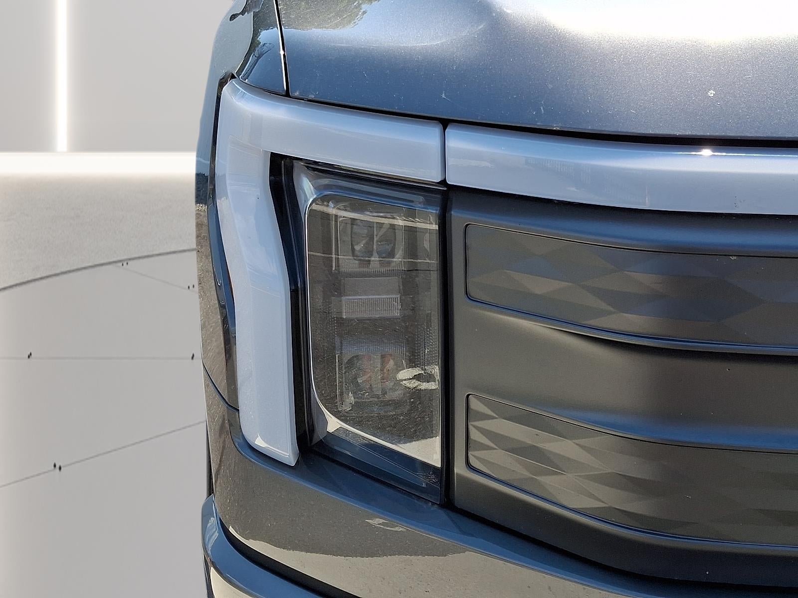 2022 Ford F-150 Lightning LARIAT