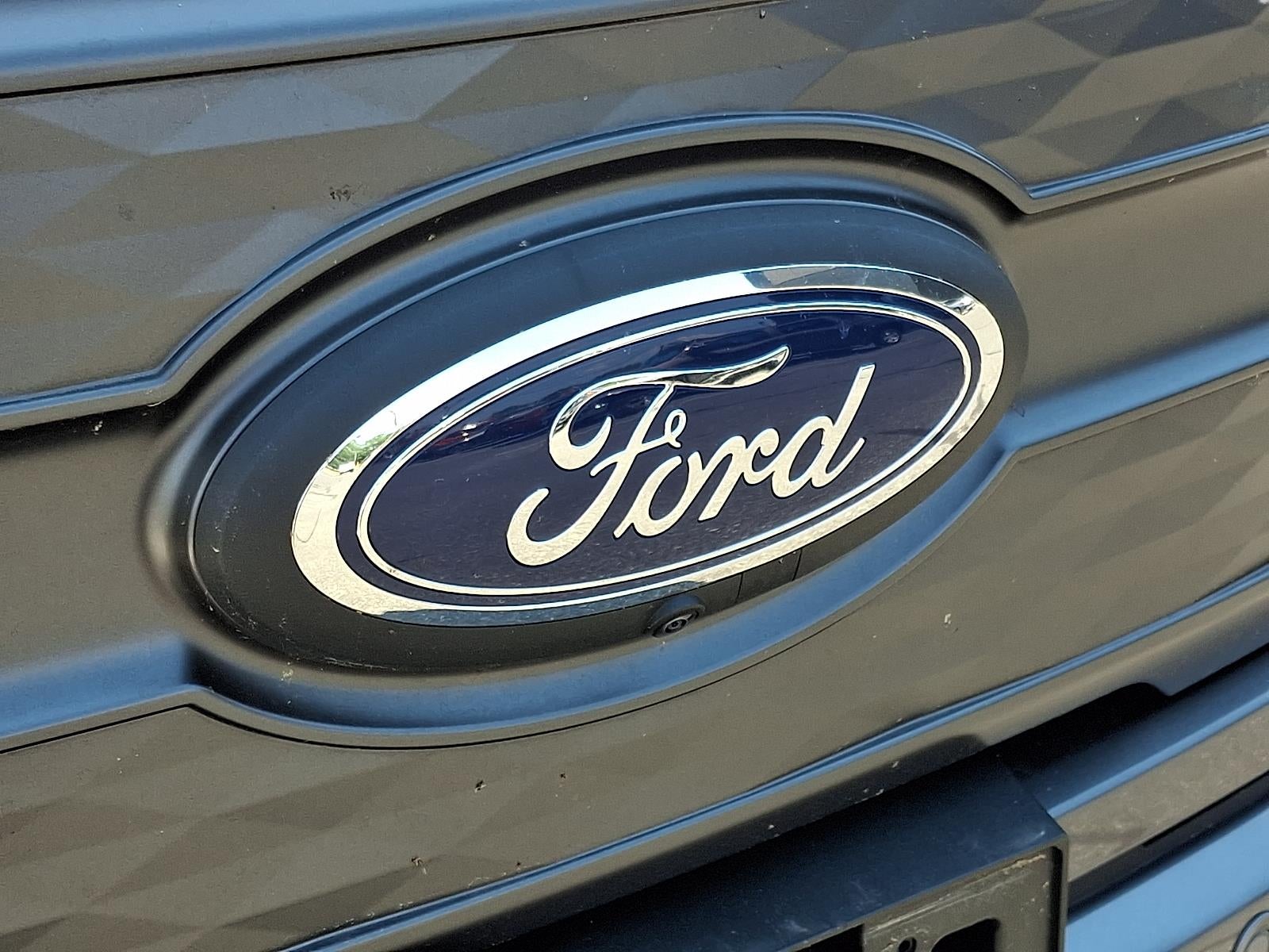 2022 Ford F-150 Lightning LARIAT