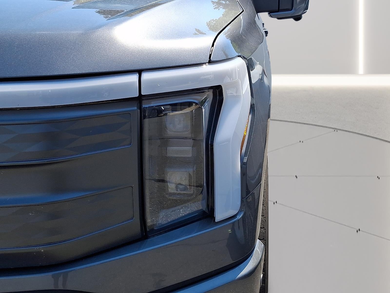 2022 Ford F-150 Lightning LARIAT