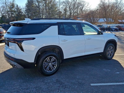 2024 Chevrolet Traverse FWD LT