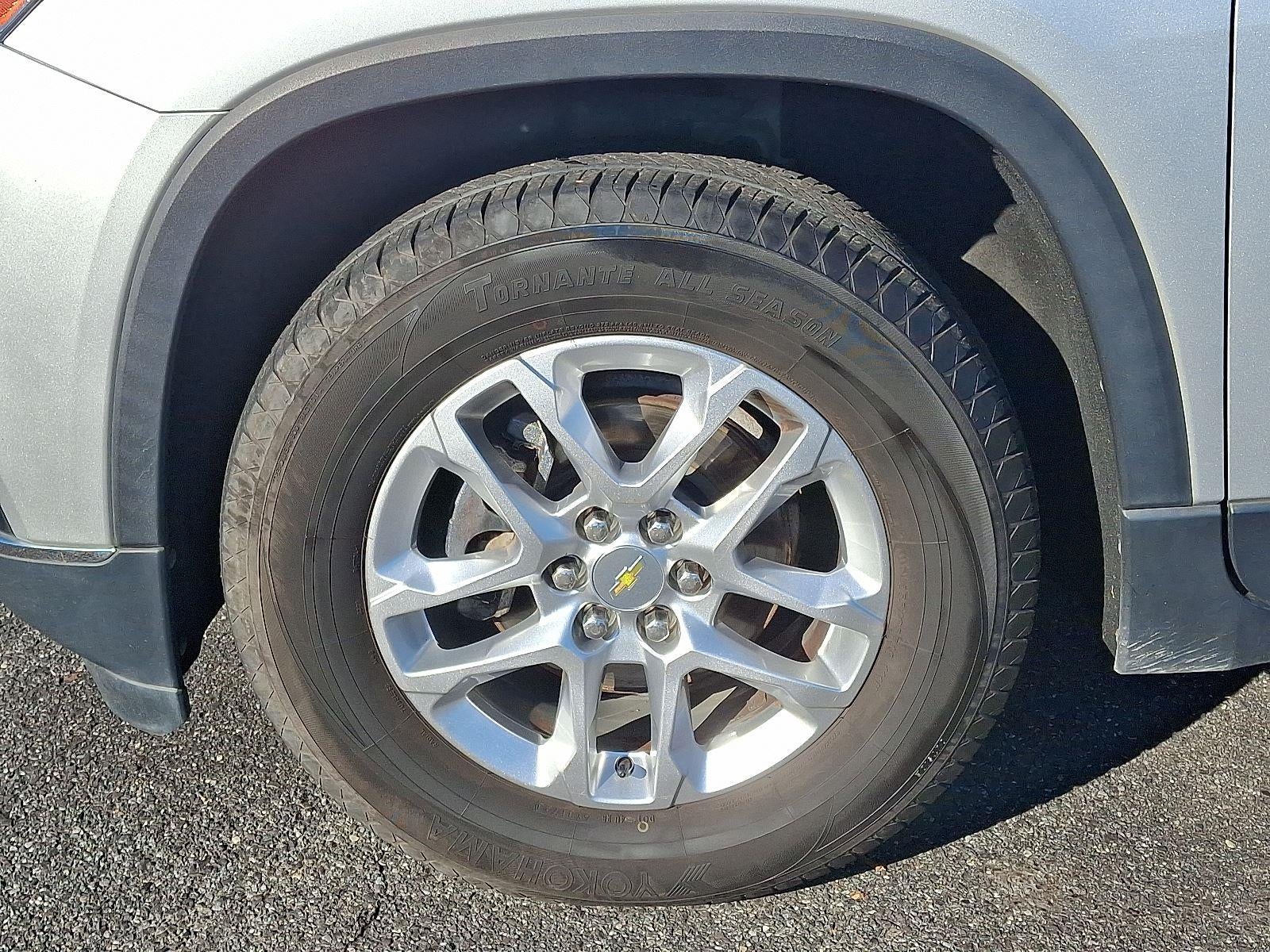 2020 Chevrolet Traverse LT Cloth