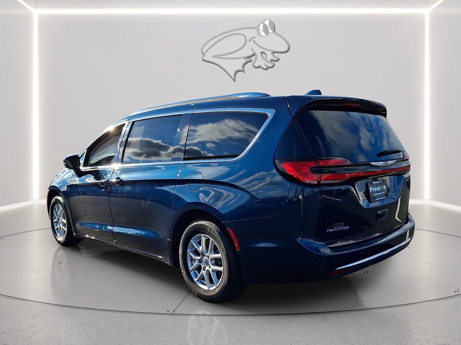 2021 Chrysler Pacifica Touring L