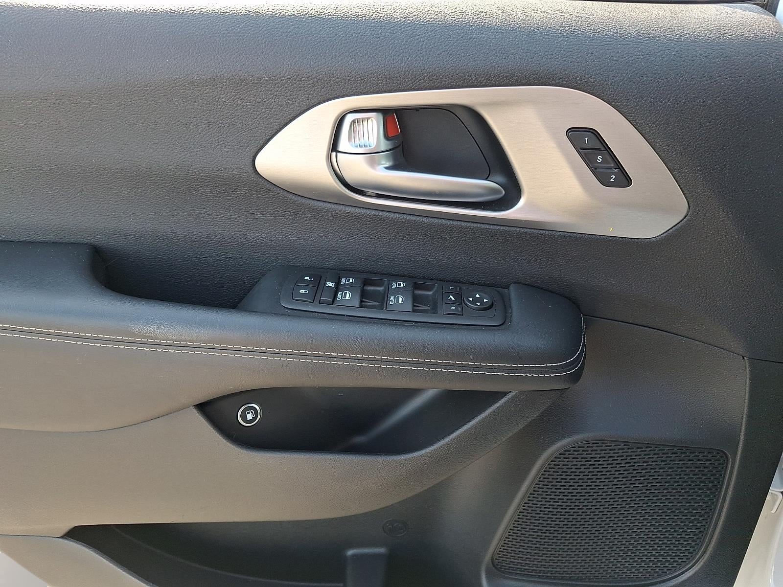 2023 Chrysler Pacifica Hybrid Limited