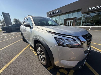 2022 Nissan PATHFINDER SL