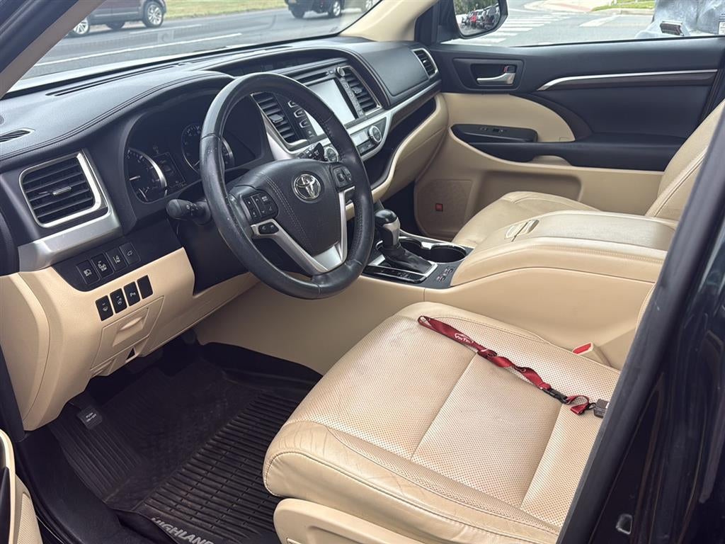 2016 Toyota Highlander Limited Platinum