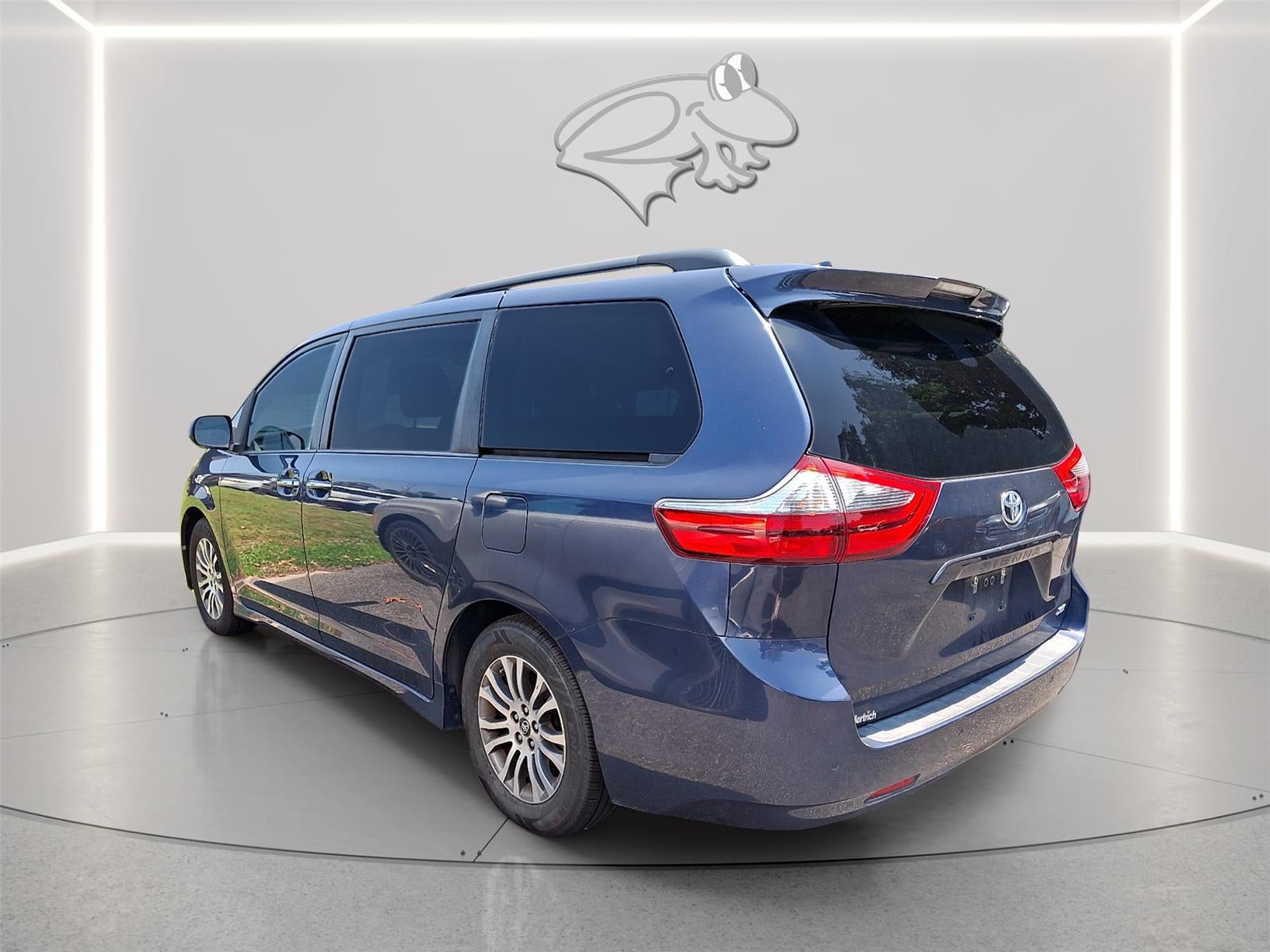 2020 Toyota Sienna XLE Premium