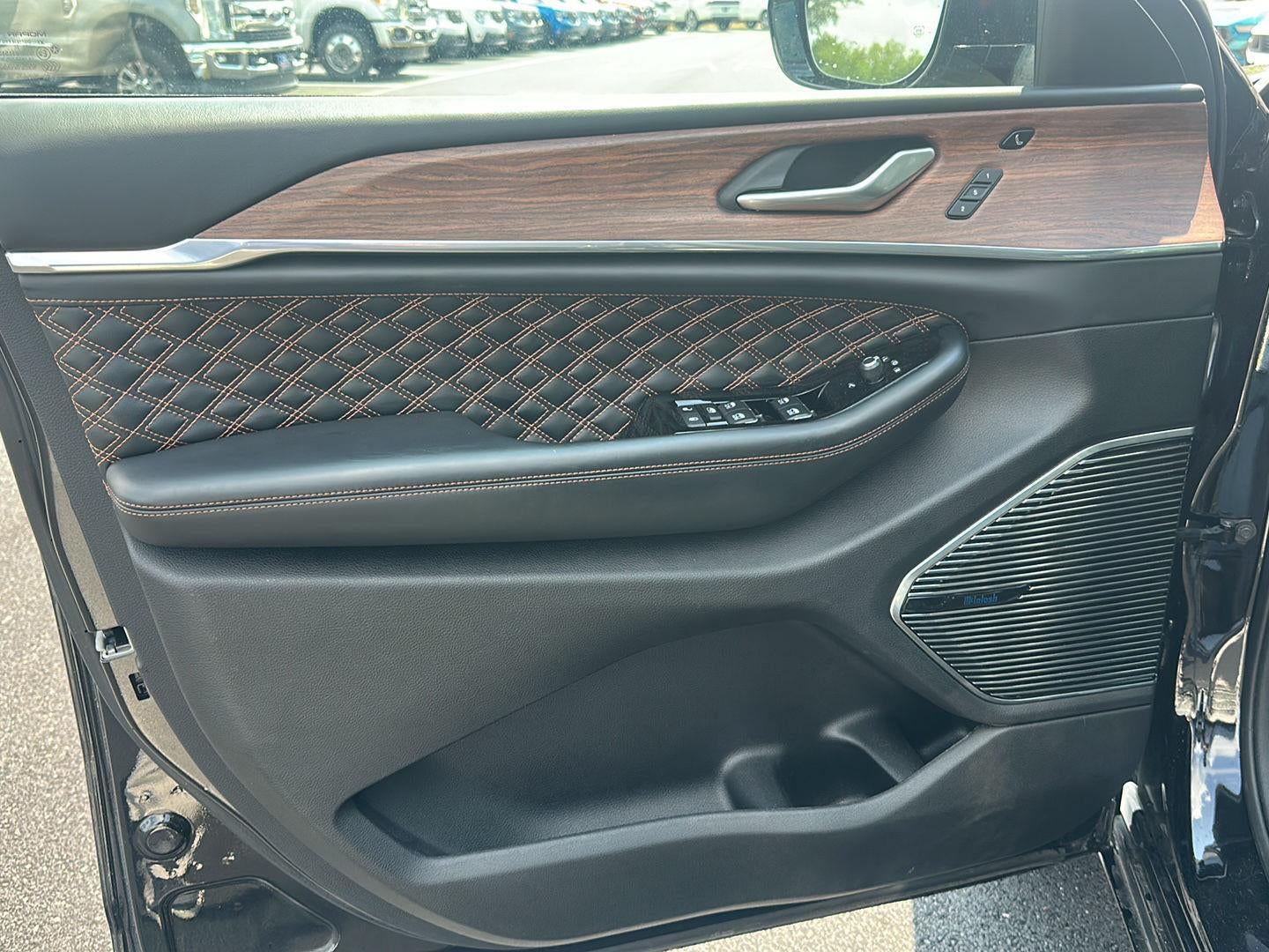 2023 Jeep Grand Cherokee L Summit
