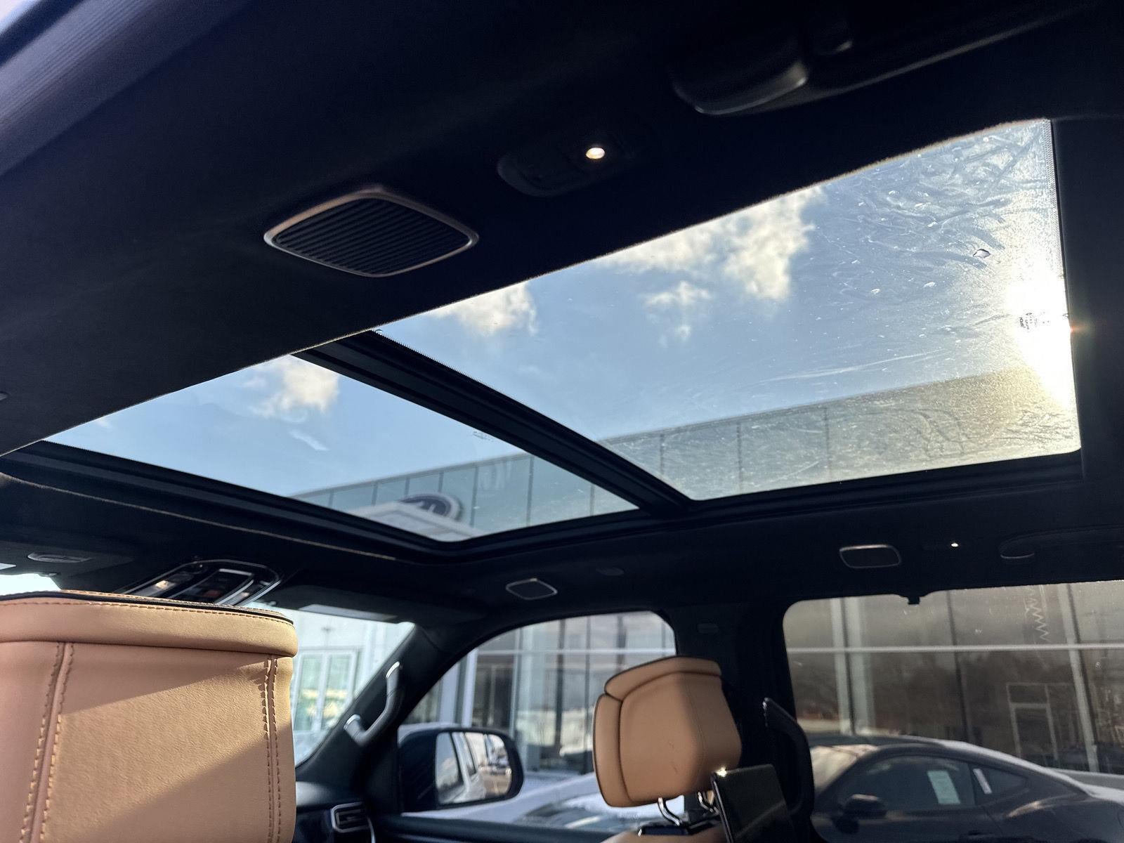 2024 Jeep Grand Wagoneer Series III Obsidian