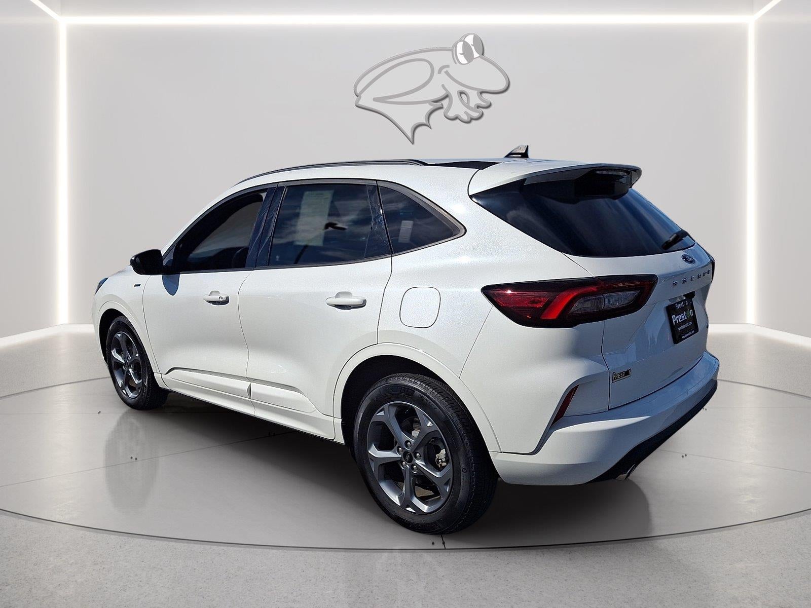 2023 Ford Escape Hybrid ST-Line