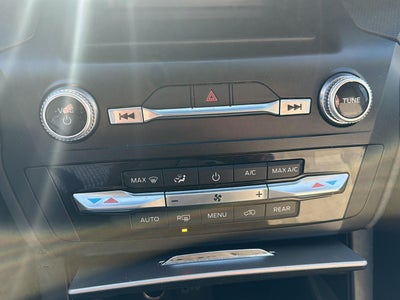 2020 Ford Explorer Base