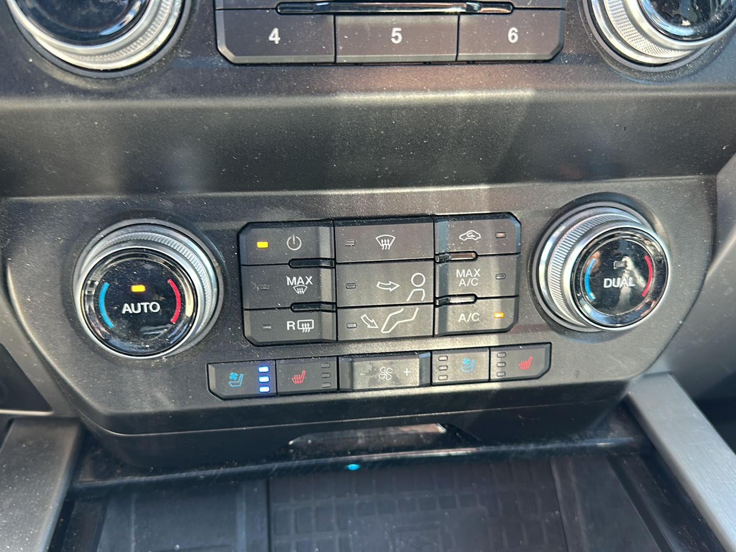 2020 Ford Super Duty F-450 Drw Platinum