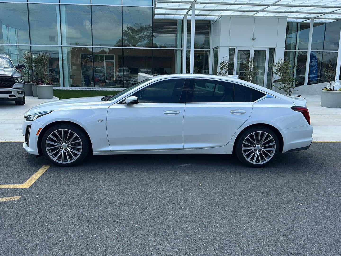 2024 Cadillac Ct5 Premium Luxury