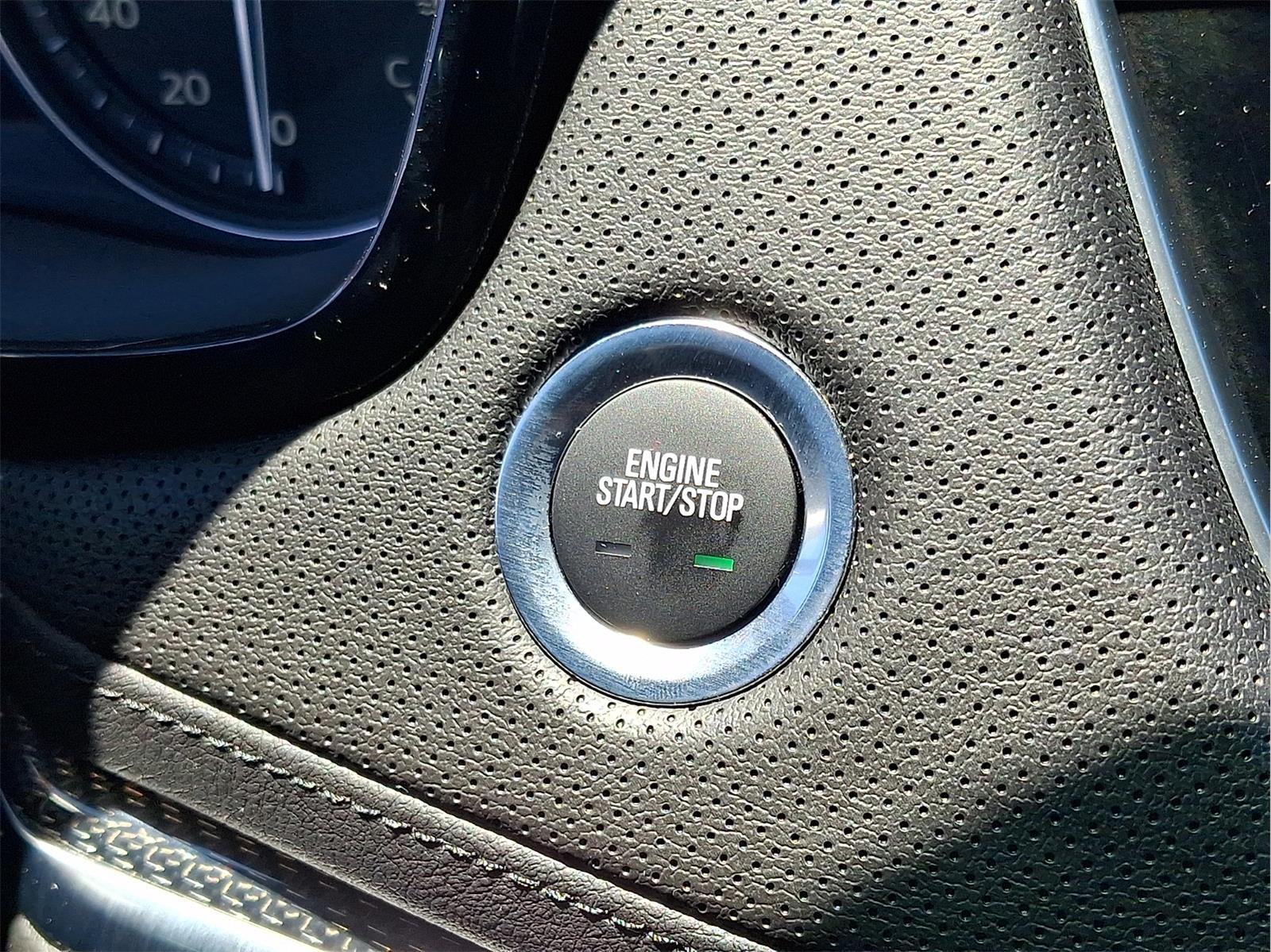 2025 Cadillac XT5 AWD Sport