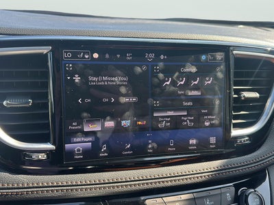 2026 Chrysler Pacifica Pinnacle