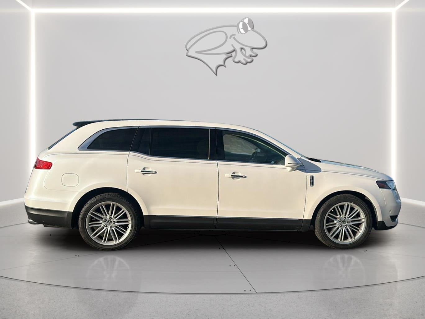2019 Lincoln MKT Reserve