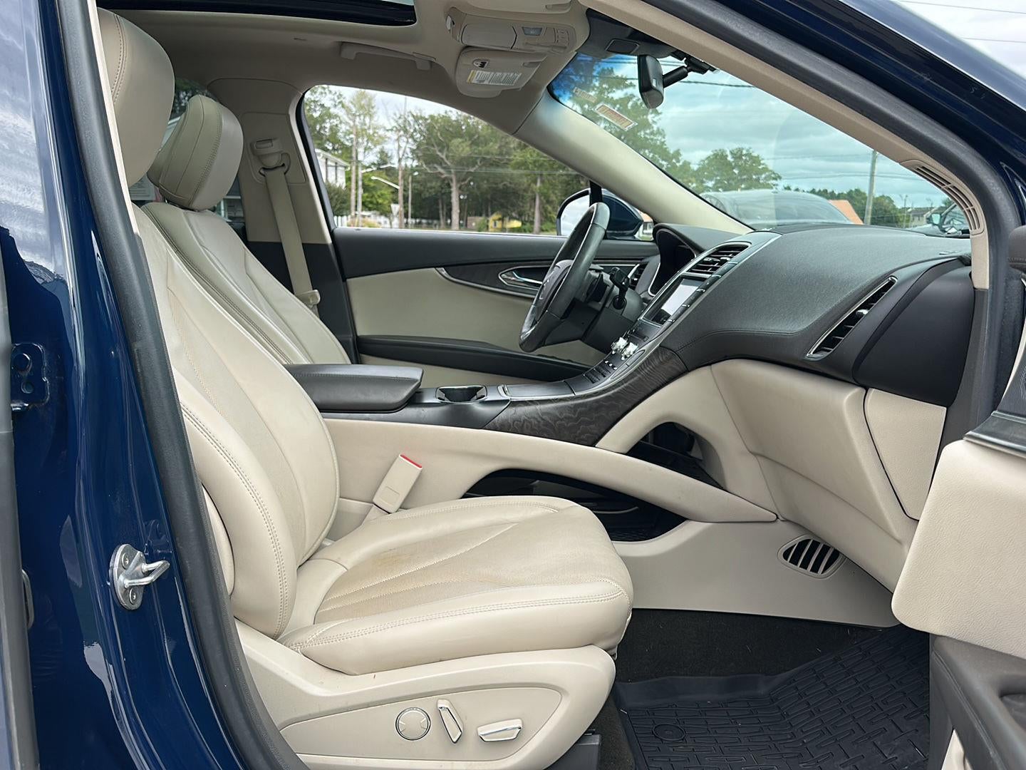 2020 Lincoln Nautilus Reserve