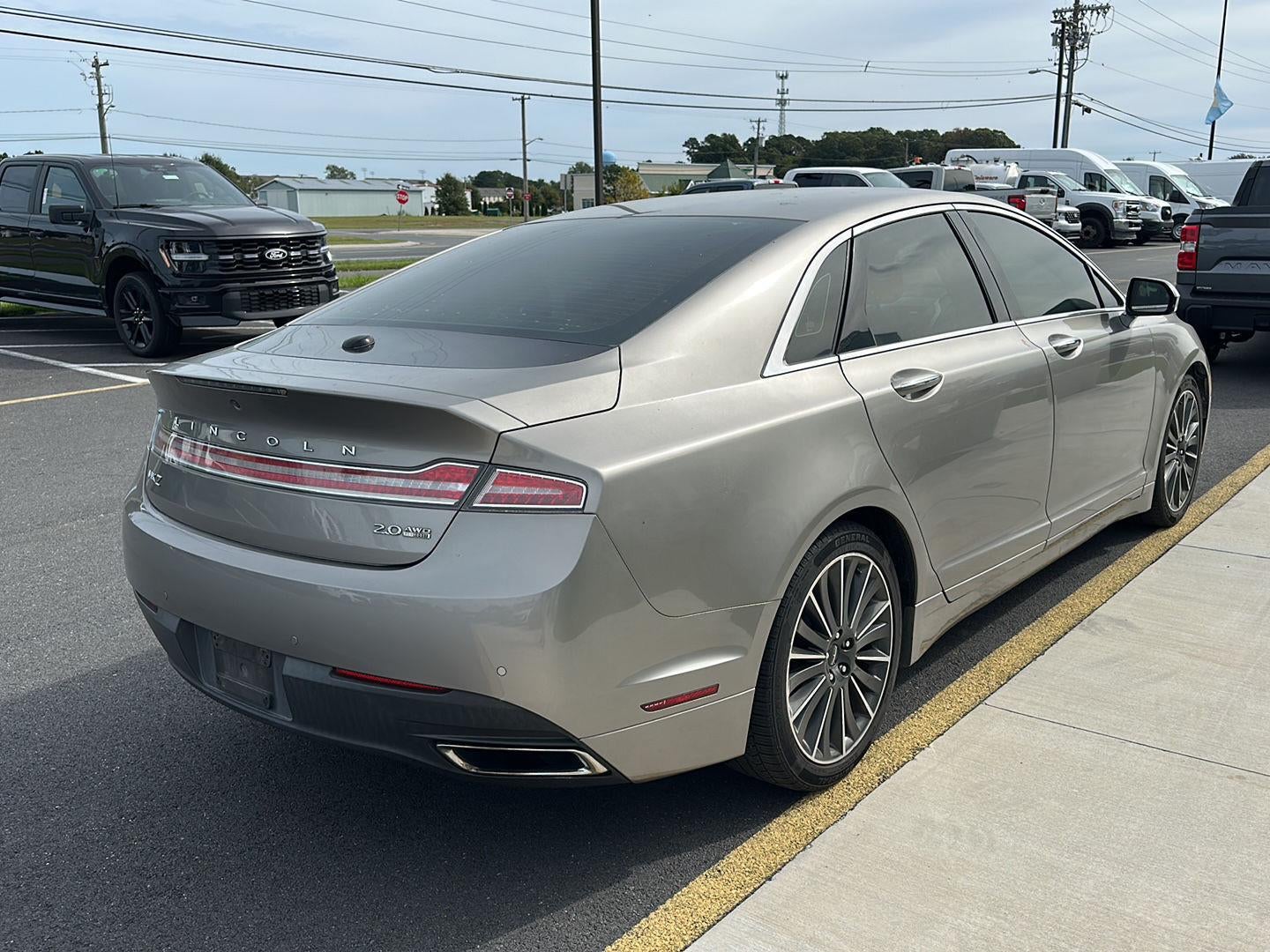 2016 Lincoln MKZ 4dr Sdn AWD