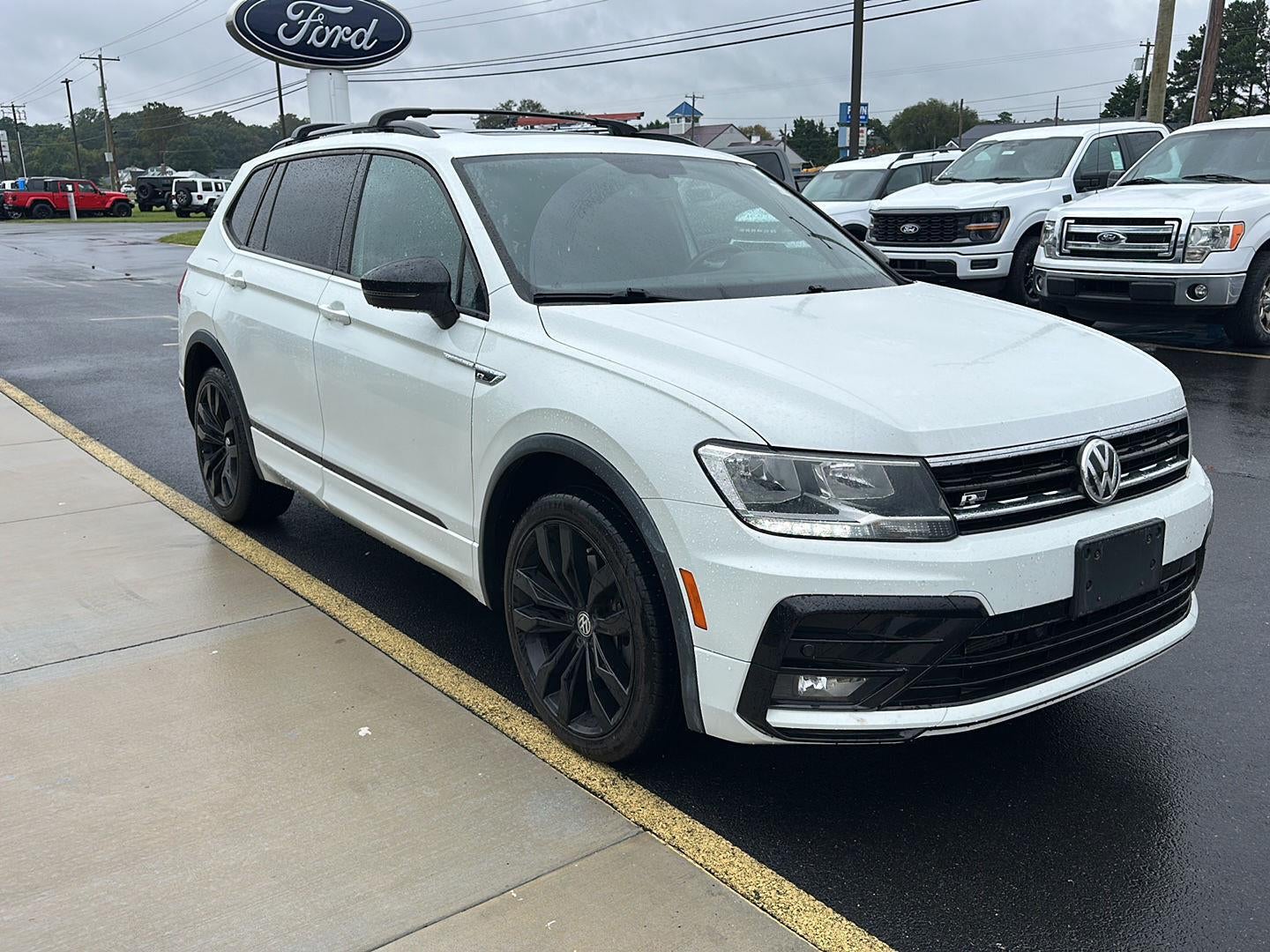 2021 Volkswagen Tiguan SE R-Line Black