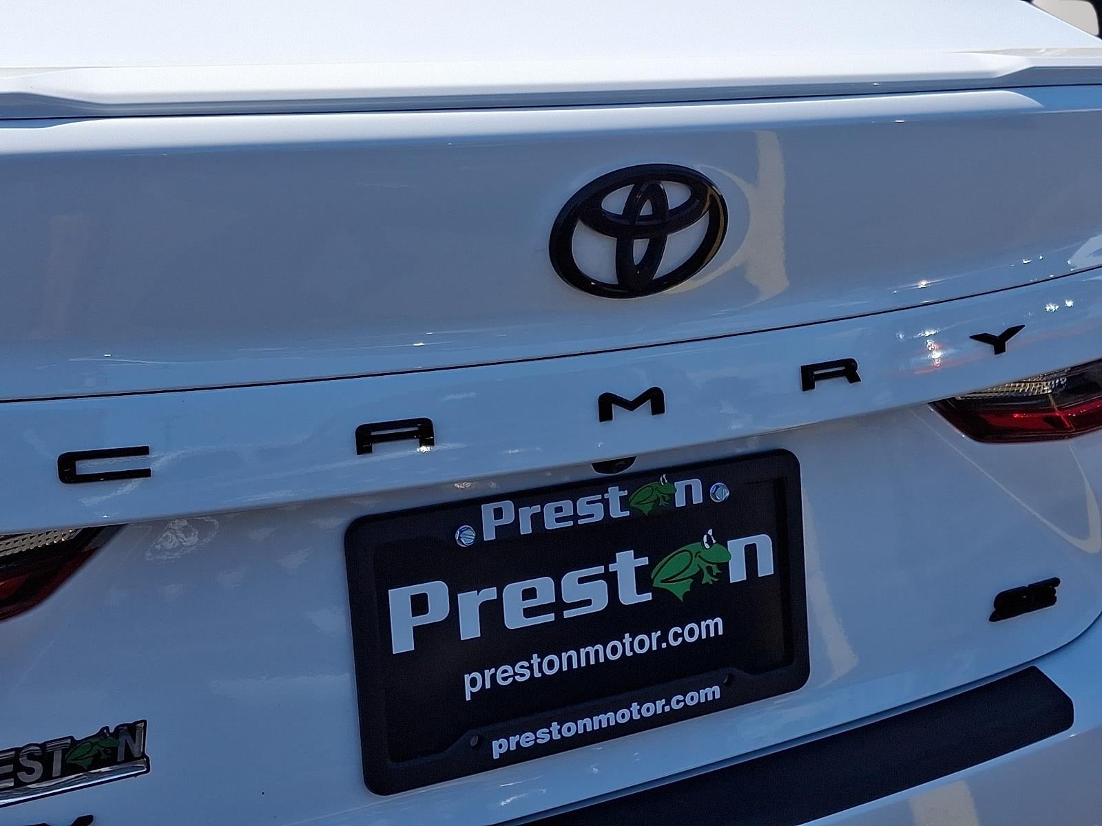 2025 Toyota Camry SE