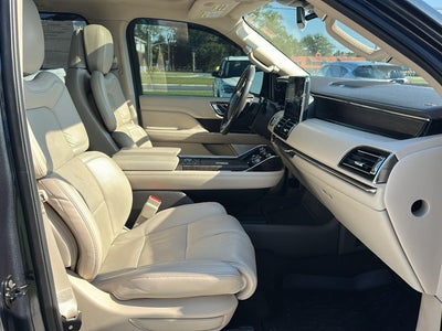 2021 Lincoln NAVIGATOR RSV
