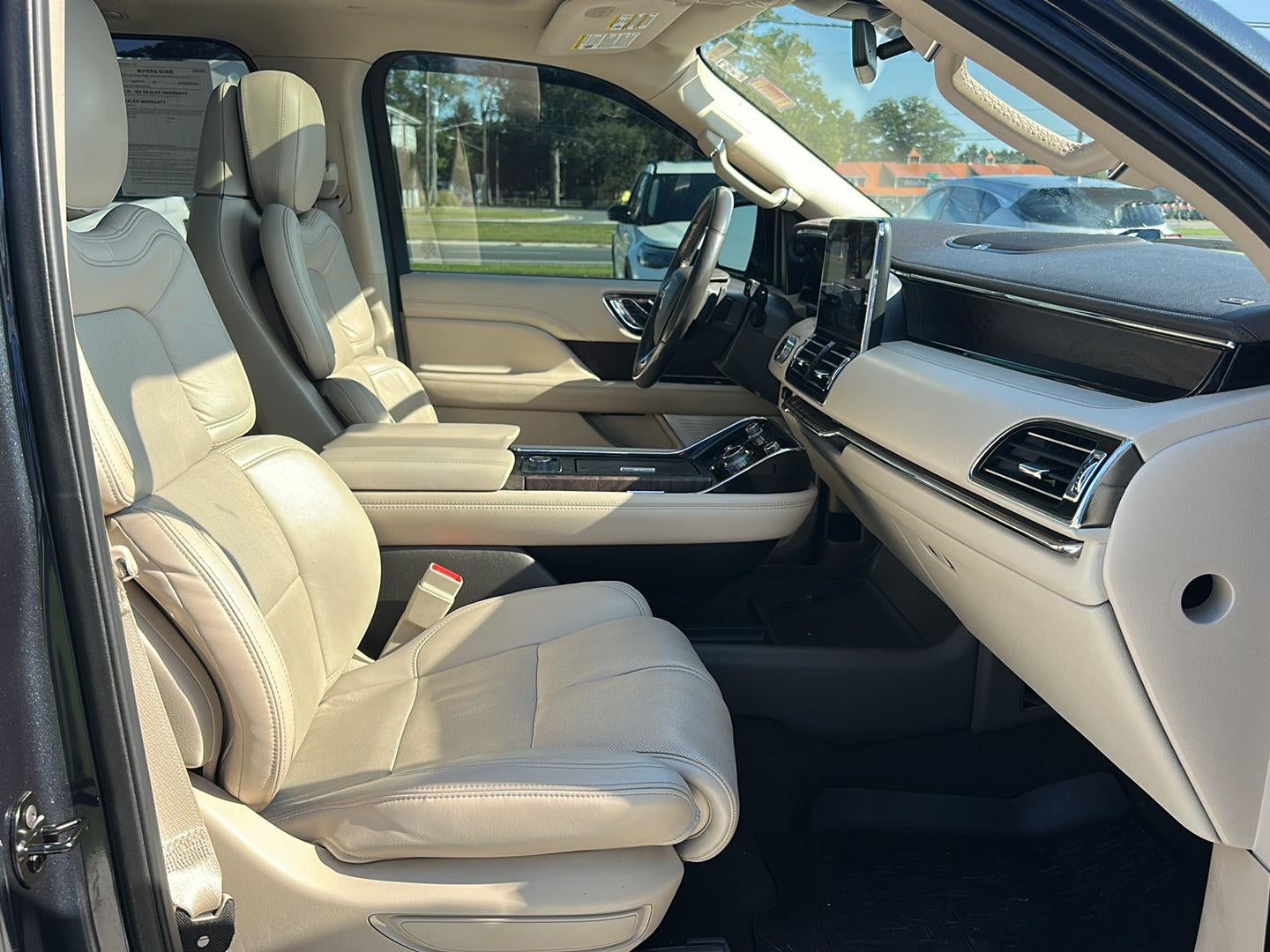 2021 Lincoln NAVIGATOR RSV