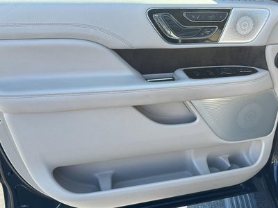 2021 Lincoln NAVIGATOR RSV