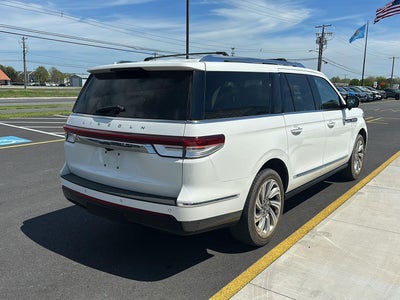 2022 Lincoln Navigator L Reserve