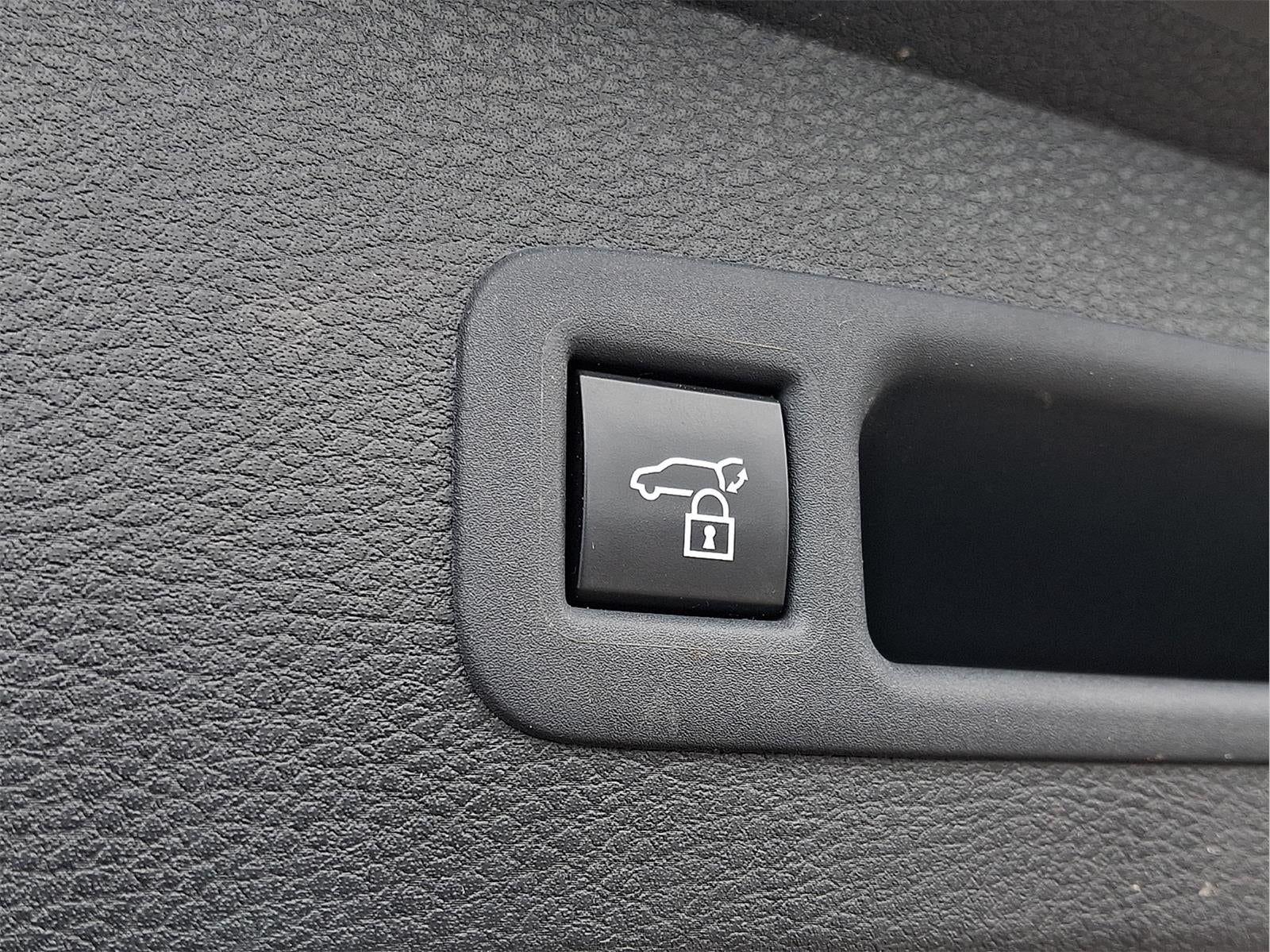 2025 Toyota Sienna Platinum 7-Passenger