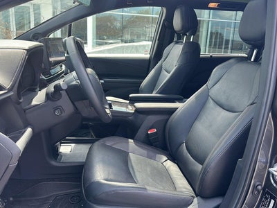 2025 Toyota SIENNA Platinum