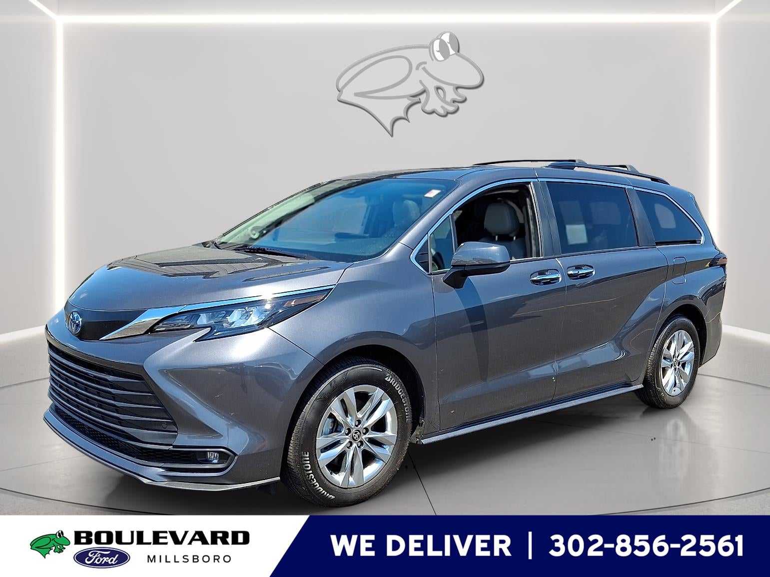 2025 Toyota Sienna XLE