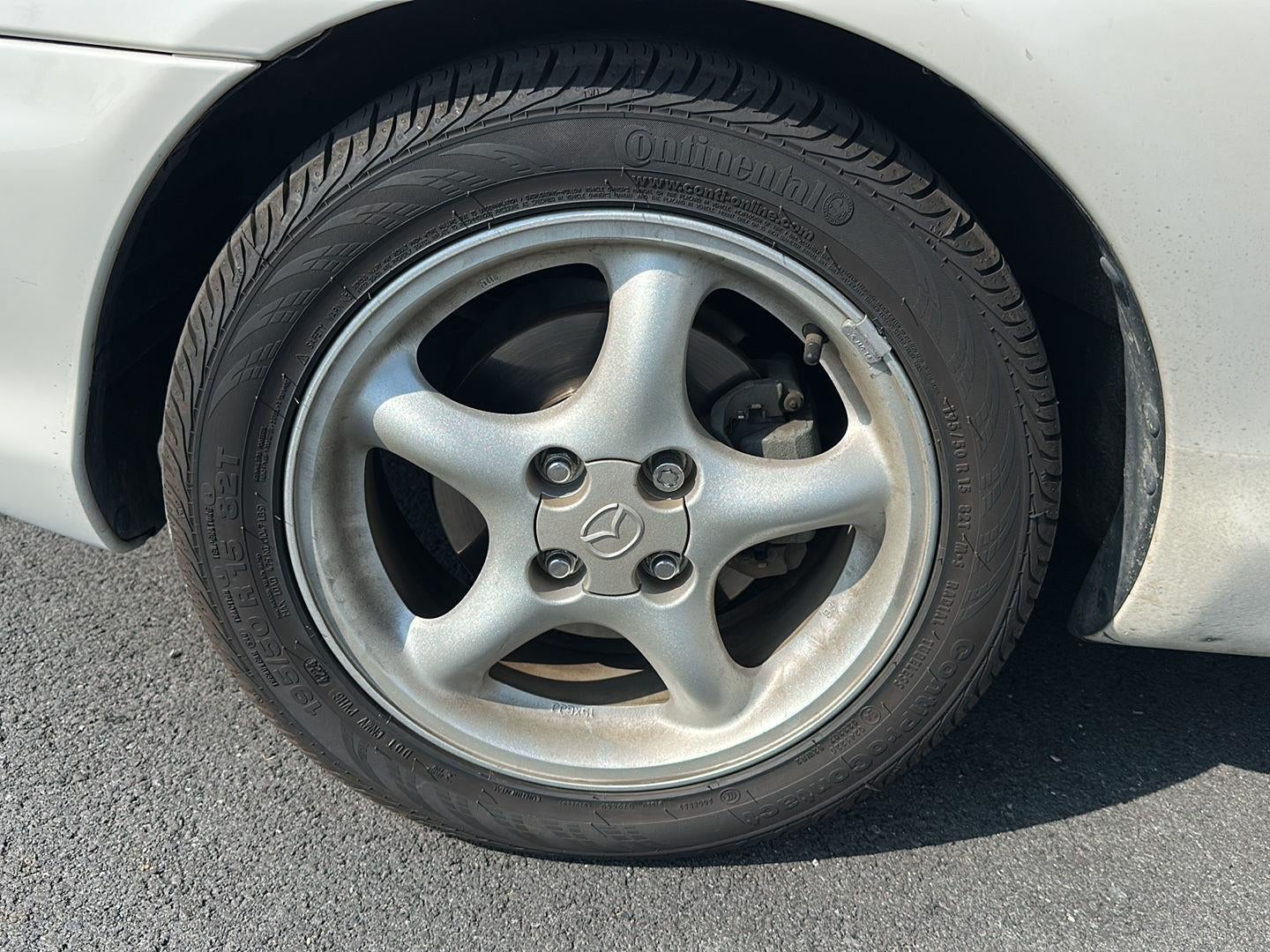 1999 Mazda Mazda MX-5 Miata Base