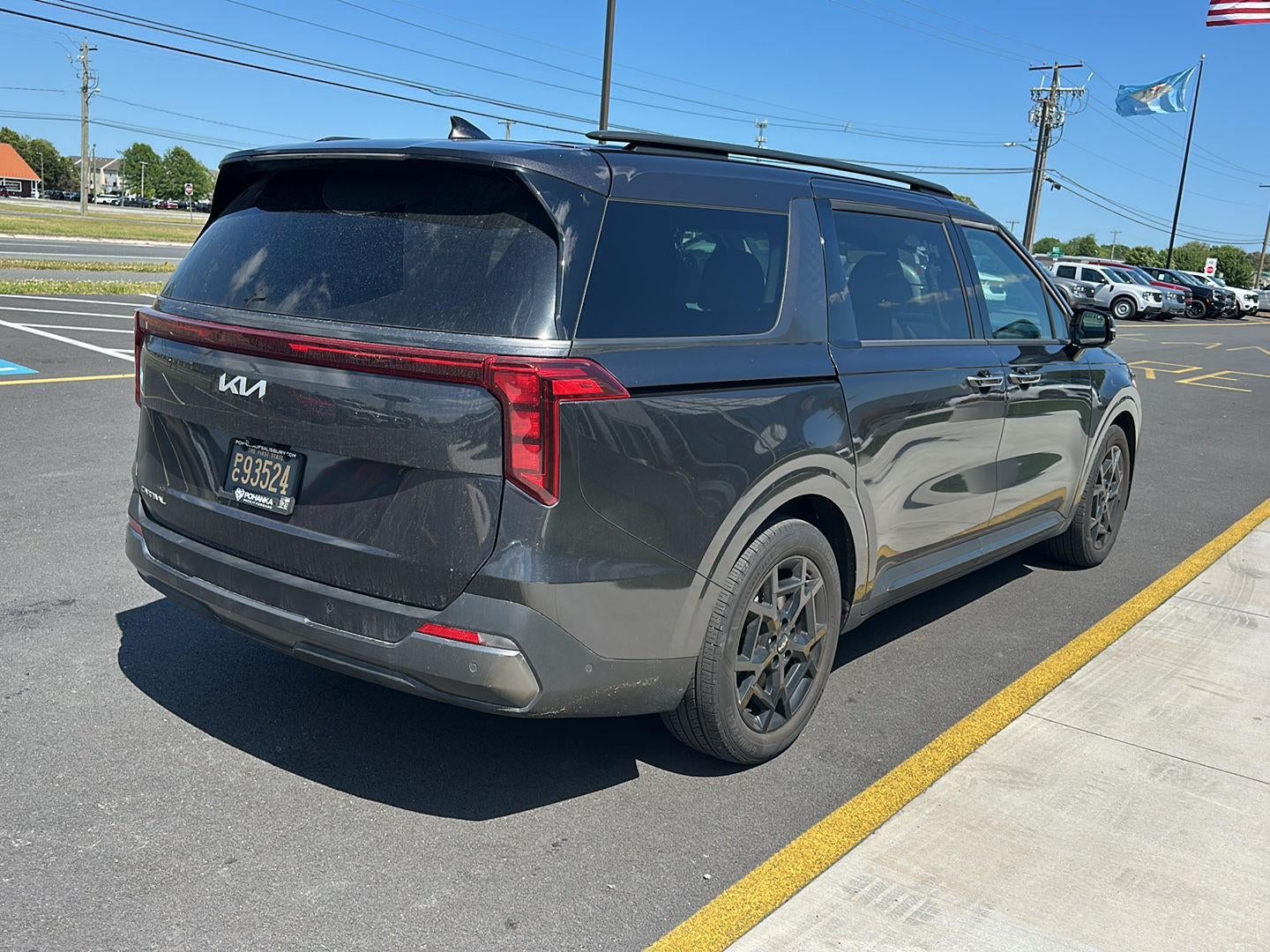 2025 Kia Carnival SX