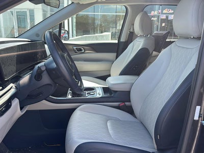 2025 Kia Carnival SX