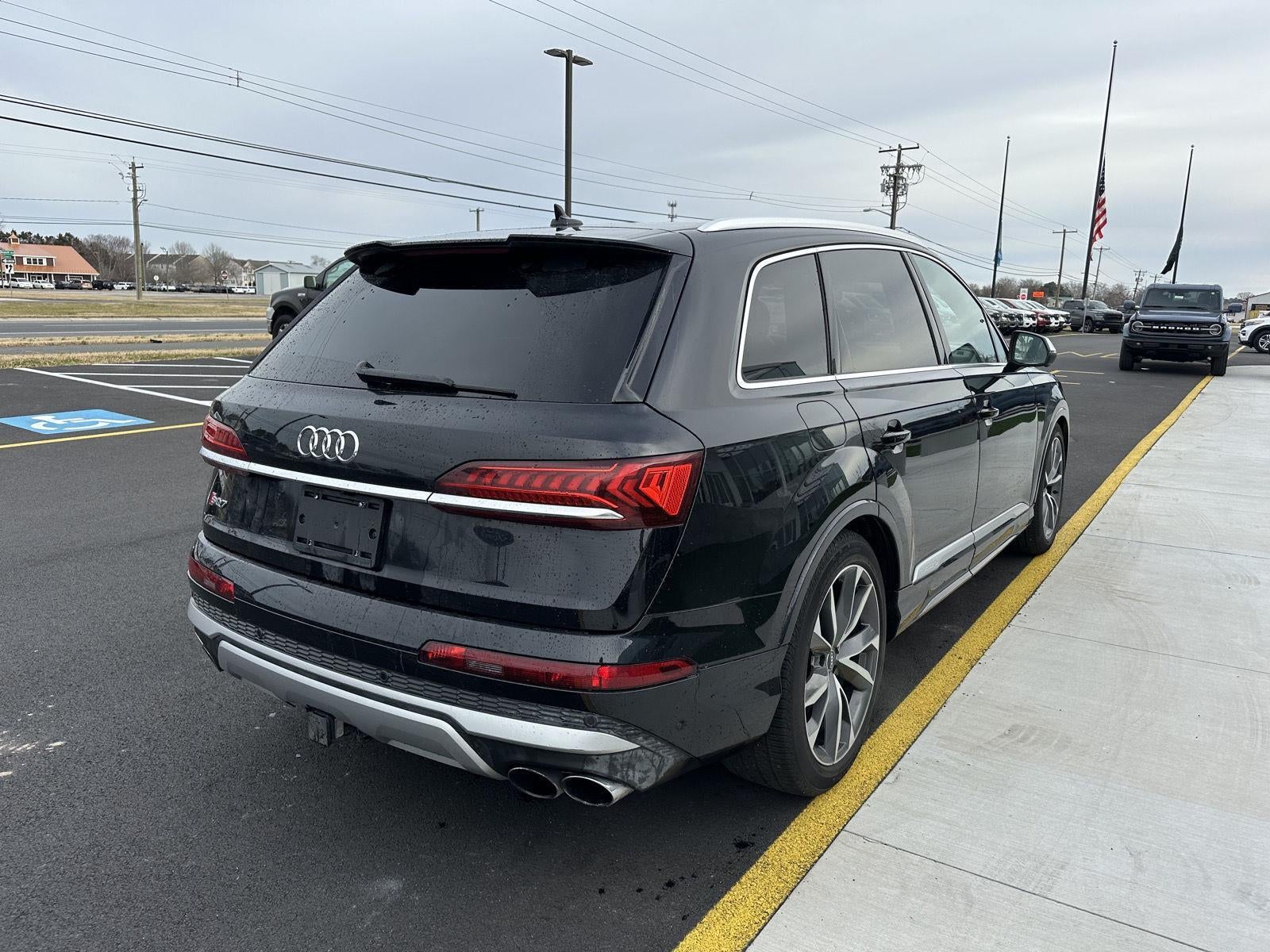 2021 Audi SQ7 Premium Plus