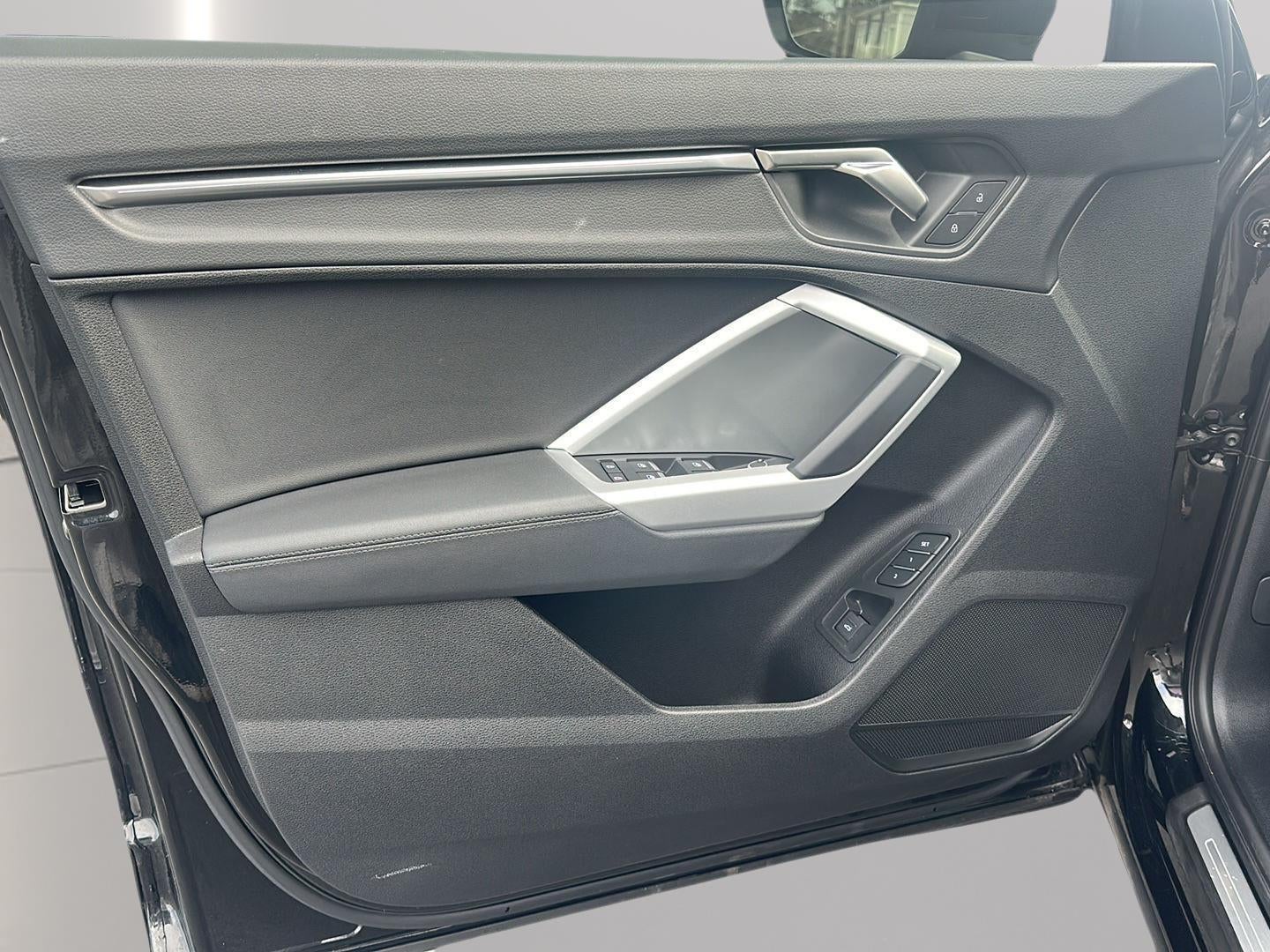 2024 Audi Q3 S line Premium Plus