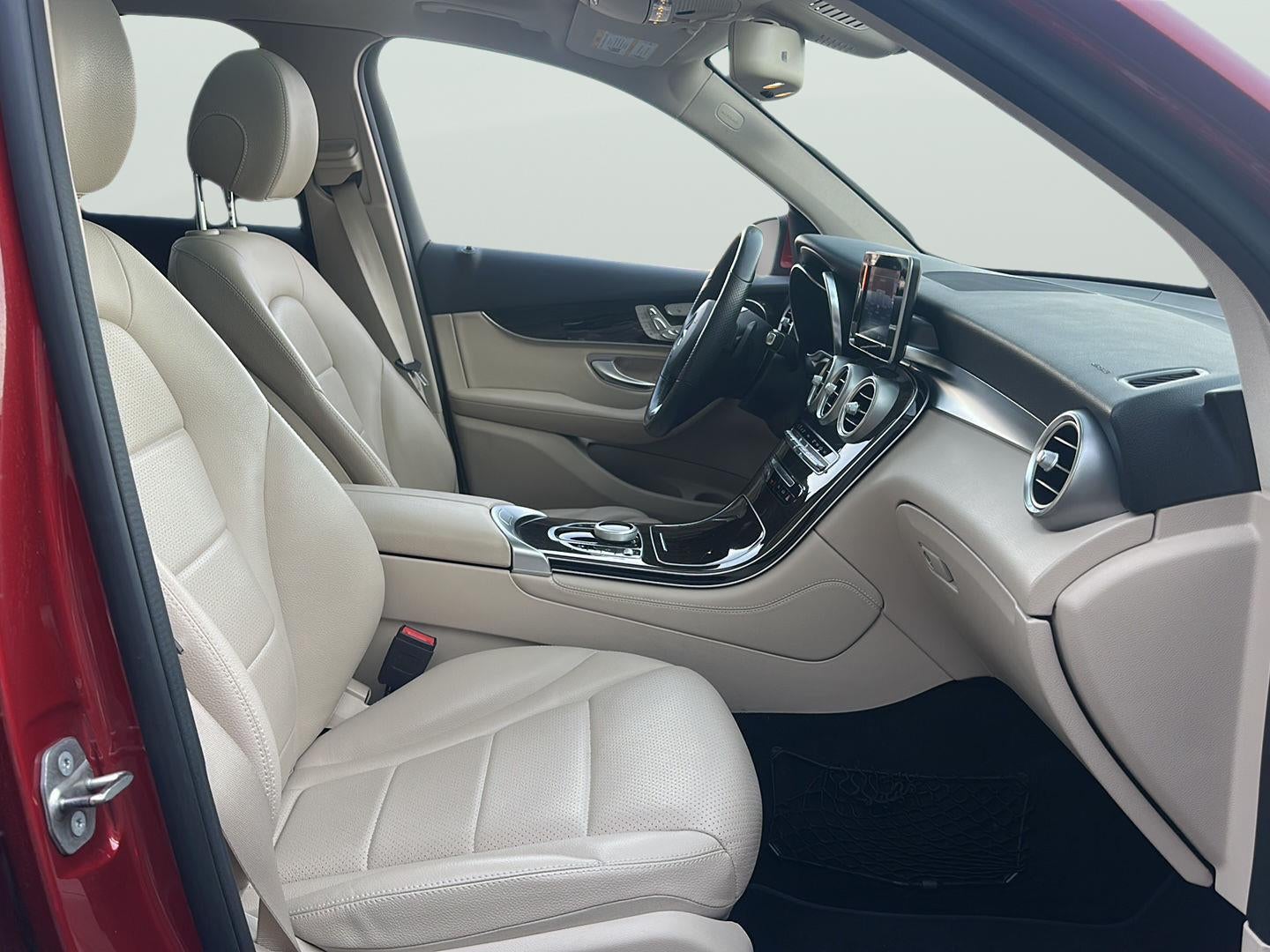 2019 Mercedes-Benz GLC GLC 300