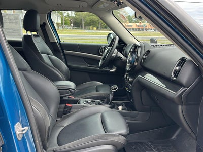 2023 MINI Countryman Cooper SE