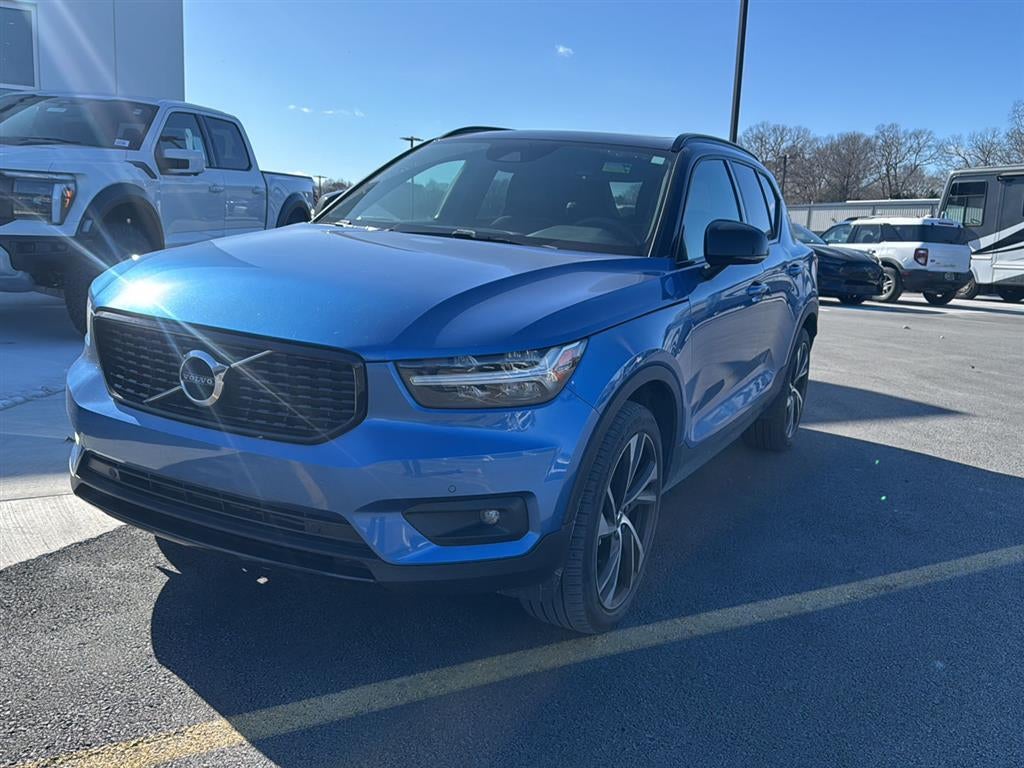 2021 Volvo XC40 R-Design
