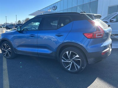 2021 Volvo XC40 R-Design