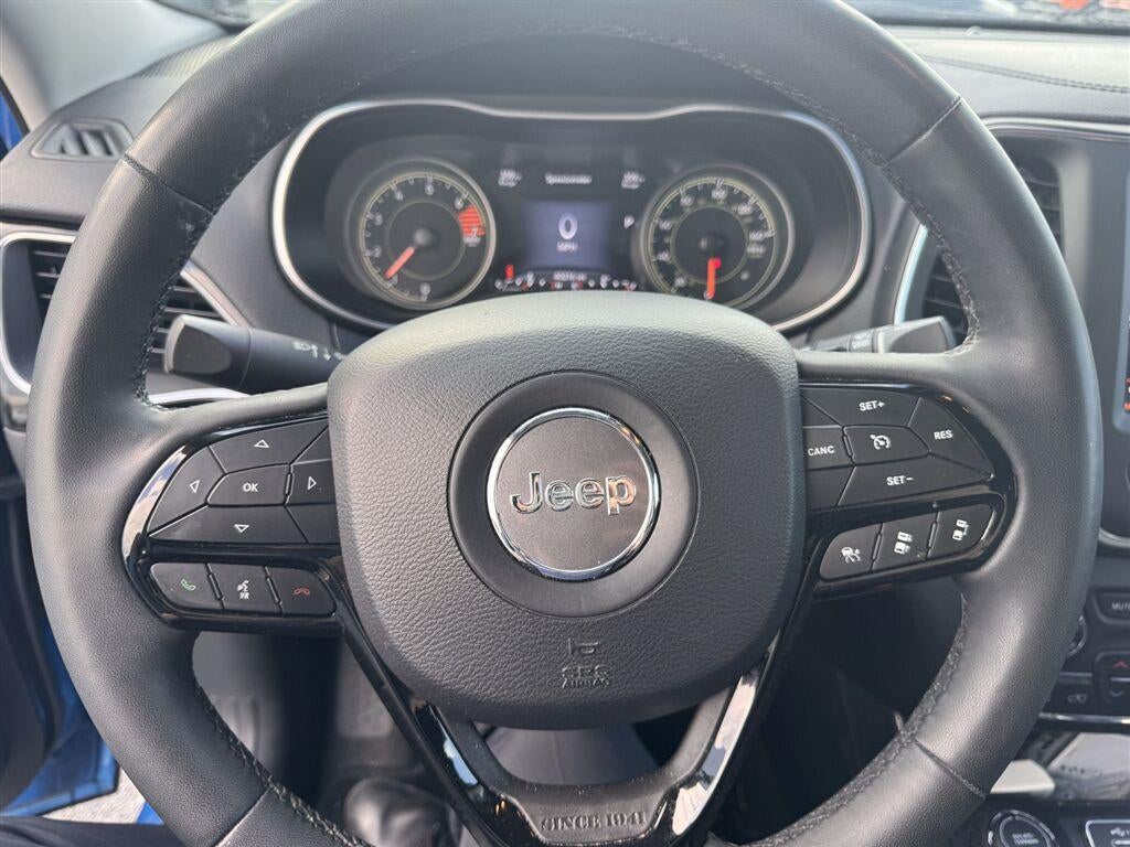 2023 Jeep Cherokee Altitude Lux