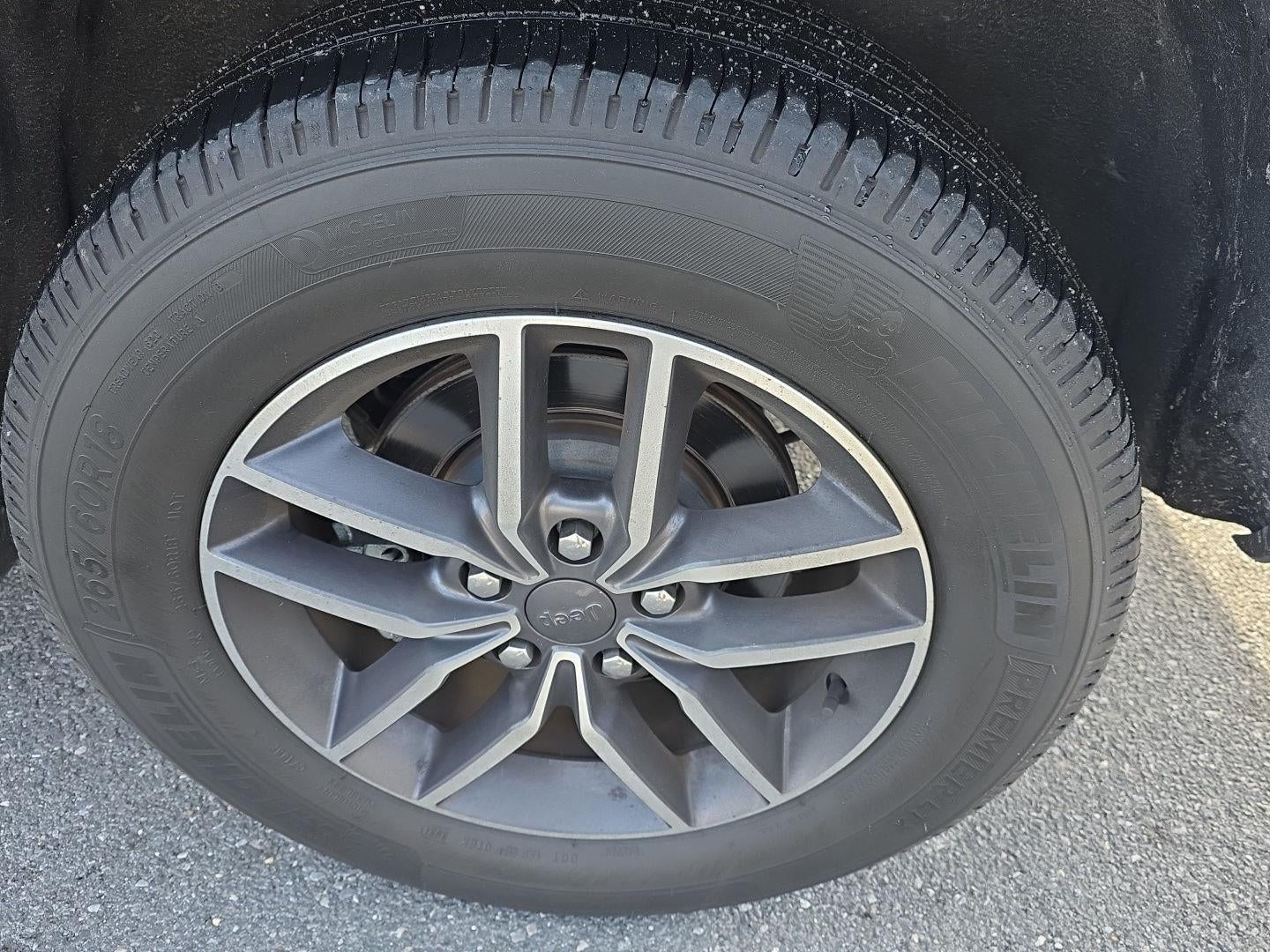 2021 Jeep GRAND CHEROKEE LIMI