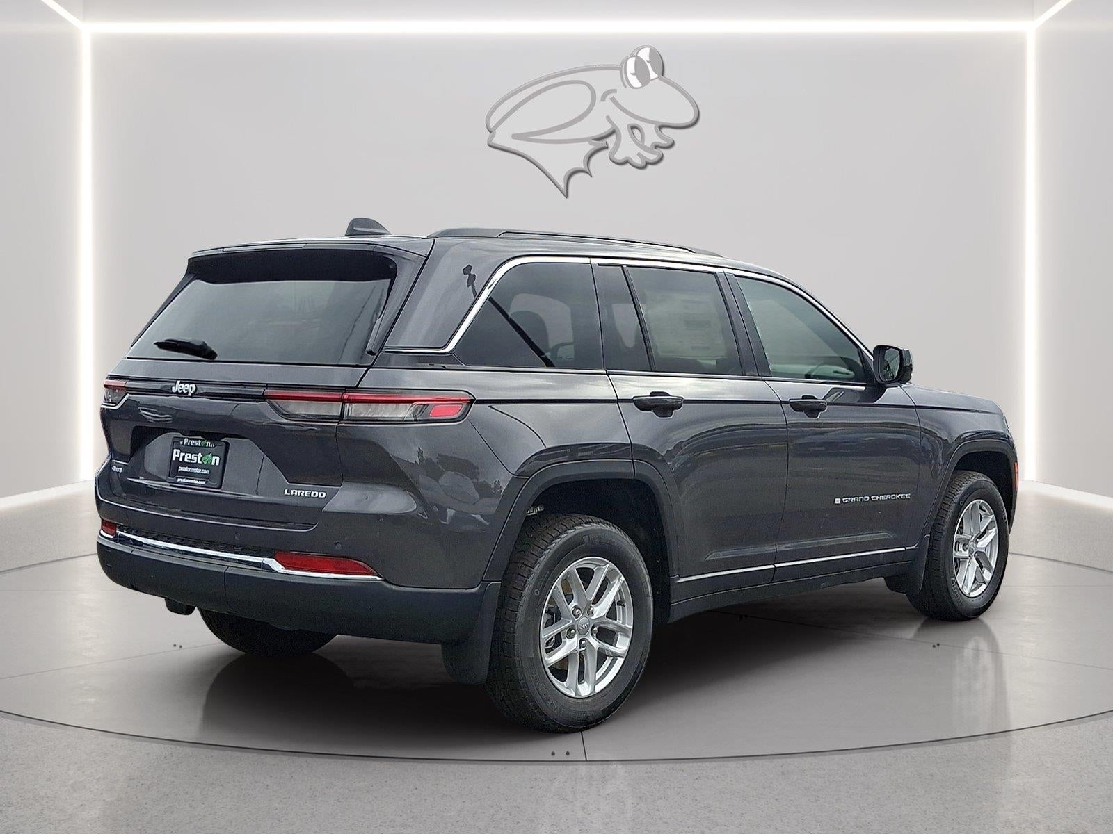 2026 Jeep Grand Cherokee Laredo X