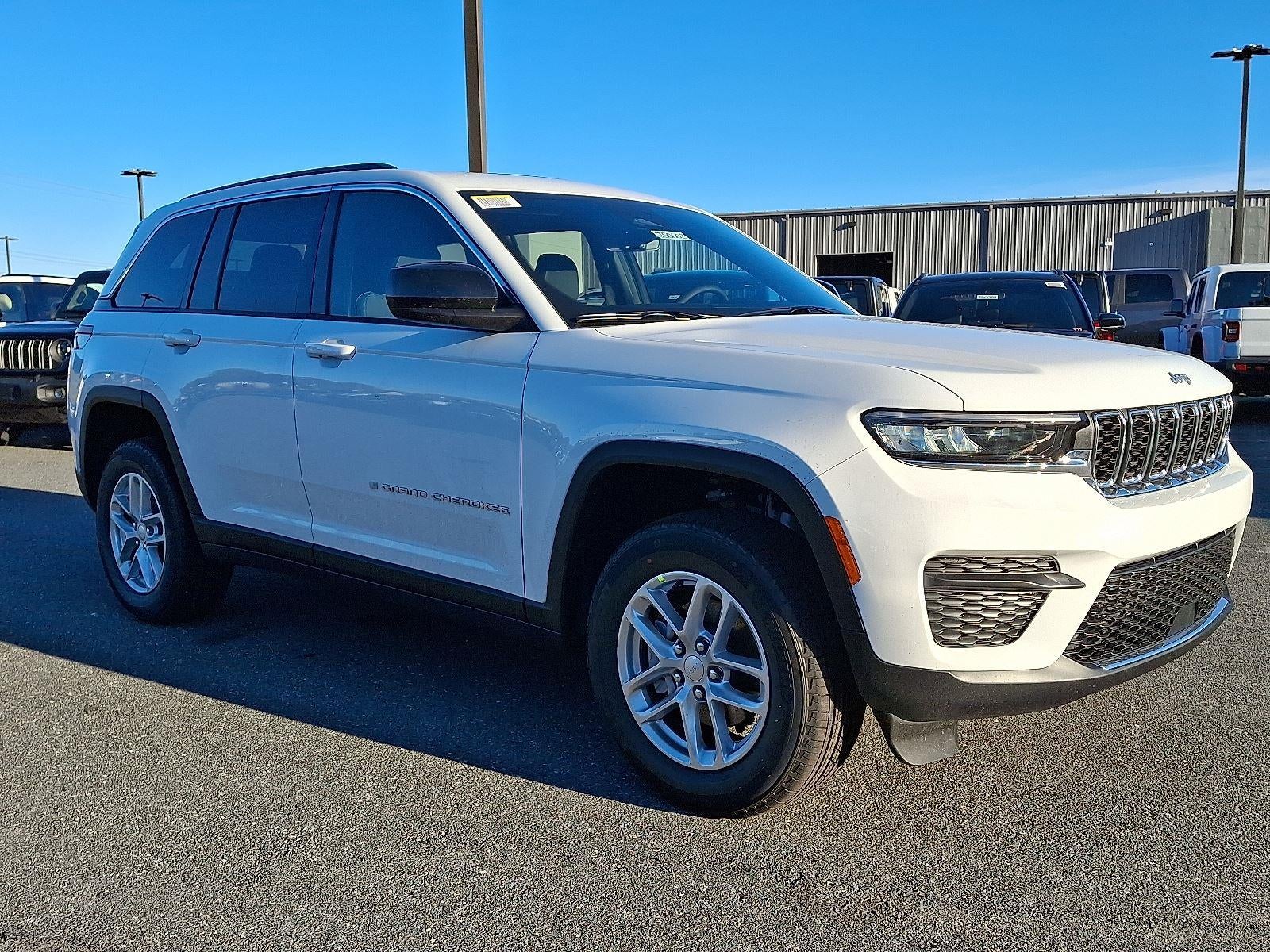 2025 Jeep Grand Cherokee Laredo X
