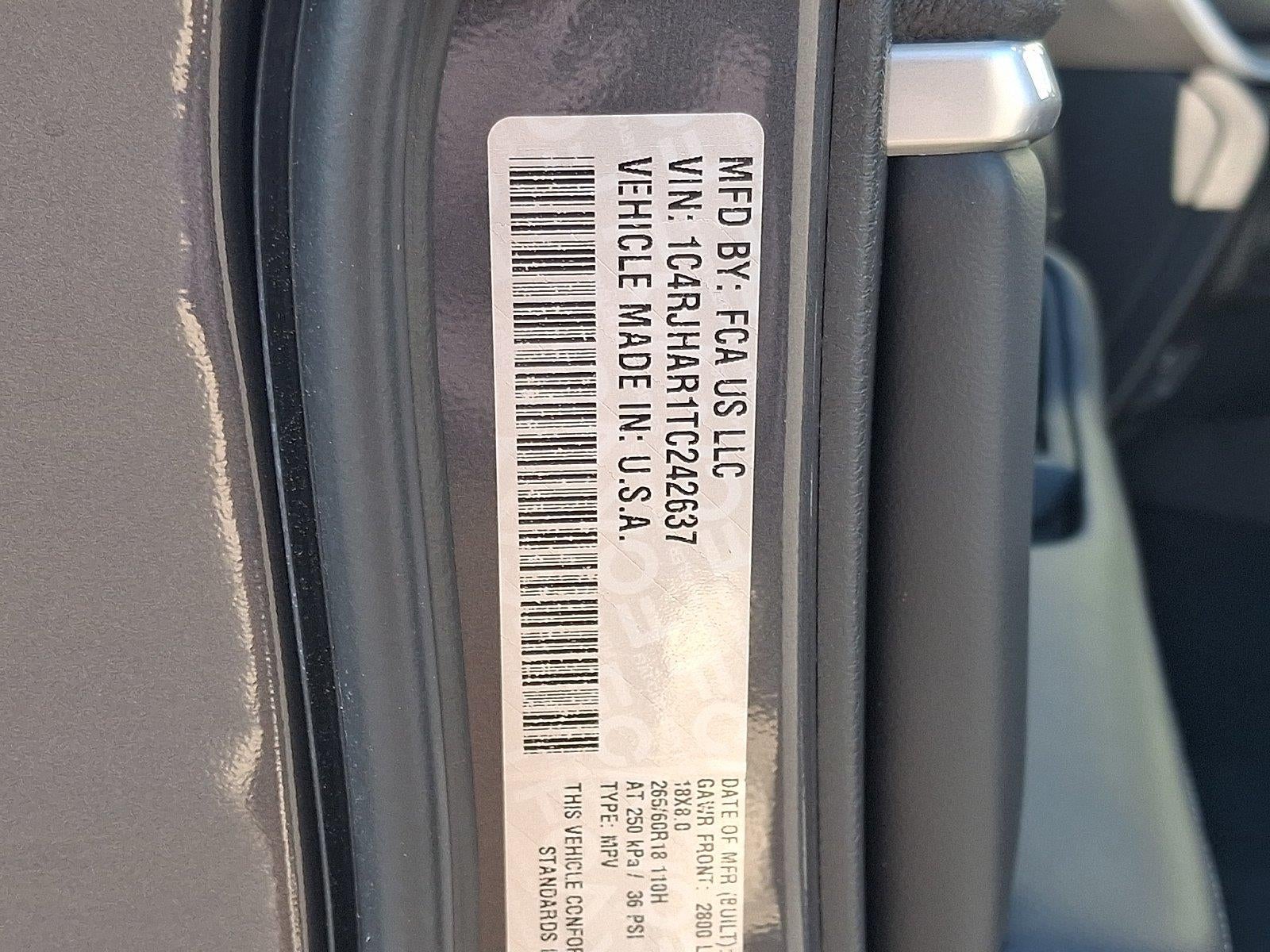 2026 Jeep Grand Cherokee Laredo Altitude