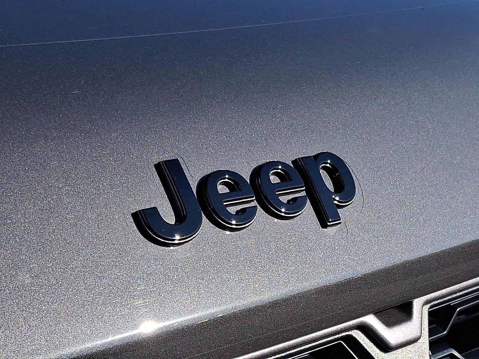 2026 Jeep Grand Cherokee Laredo Altitude
