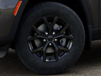 2026 Jeep Grand Cherokee Laredo Altitude