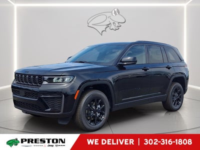 2026 Jeep Grand Cherokee Laredo Altitude