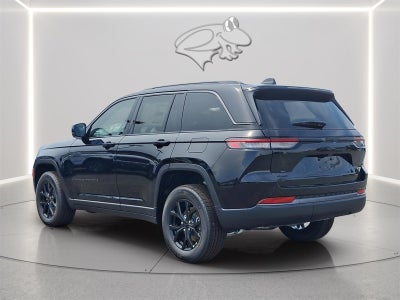 2026 Jeep Grand Cherokee Laredo Altitude