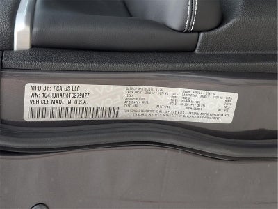 2026 Jeep Grand Cherokee Laredo Altitude
